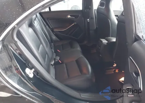 2015 Mercedes-Benz Cla 250 4Matic z USA, uszkodzony, nr VIN WDDSJ4GB9FN208691